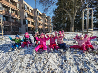 obrázek zpráva Hrajeme si na sněhu