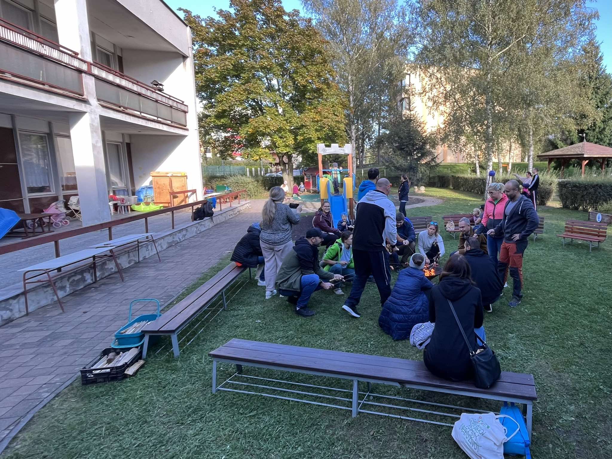 obrázek zpráva Společné opékání dětí a rodičů z OK a ŽK